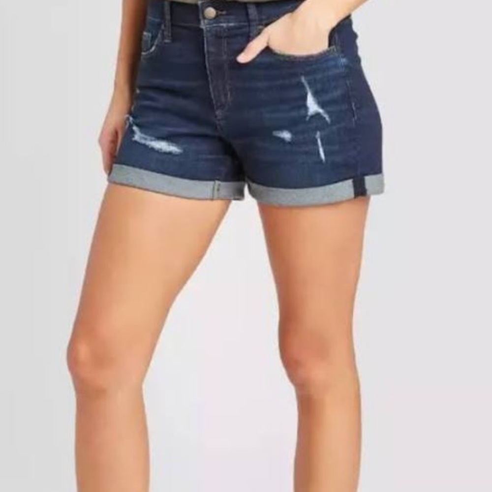 Universal Thread Shorts